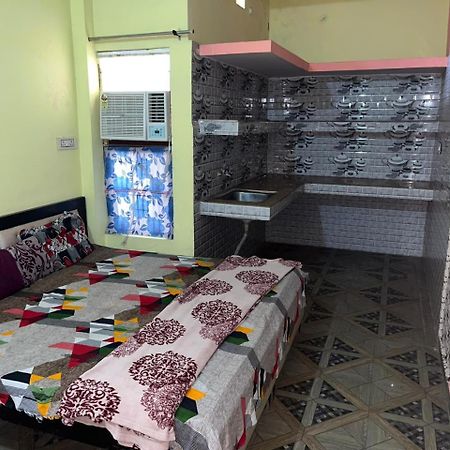 Balaji Homestay Mathura In Vrindavan Eksteriør billede