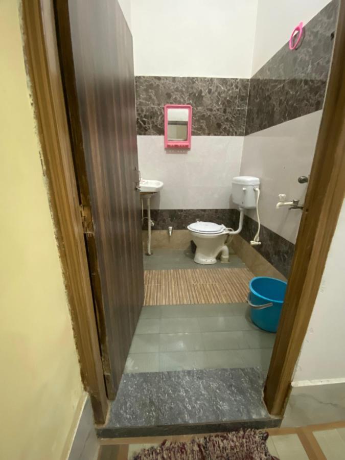 Balaji Homestay Mathura In Vrindavan Eksteriør billede