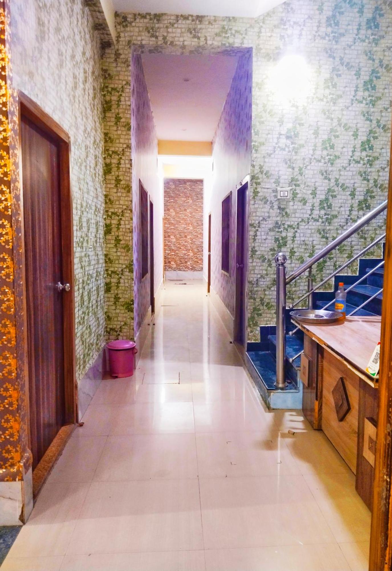 Balaji Homestay Mathura In Vrindavan Eksteriør billede