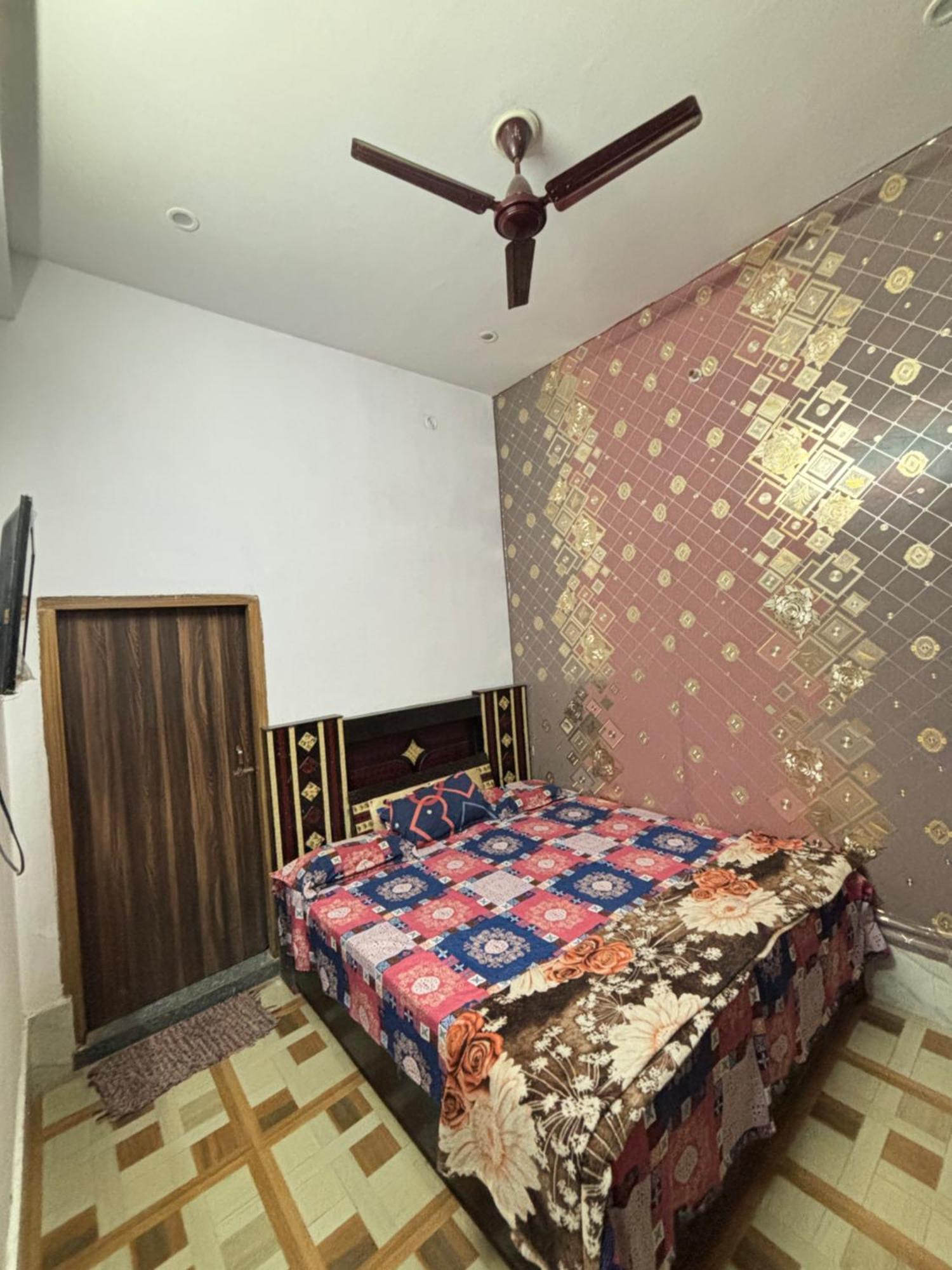 Balaji Homestay Mathura In Vrindavan Eksteriør billede